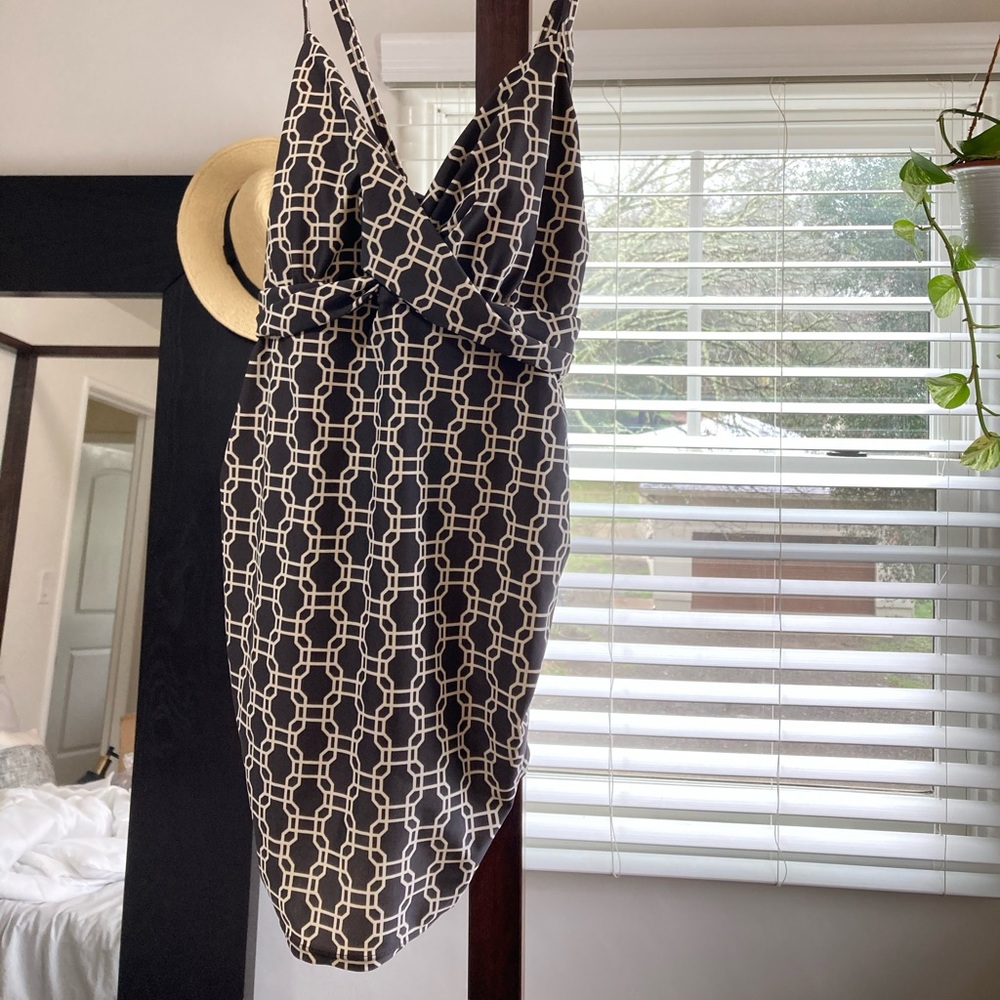 Liz Lange Maternity Tankini top
